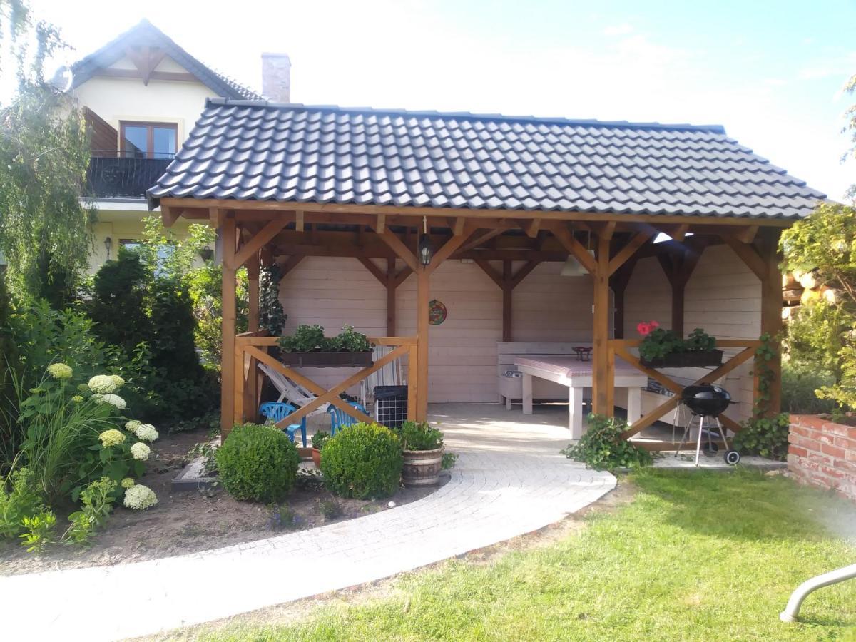 Domki I Pokoje Goscinne Marika Bobolin Exterior foto
